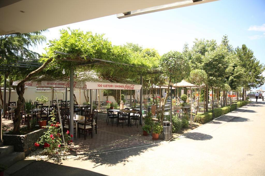 Sirena Hotel Tushemisht Экстерьер фото