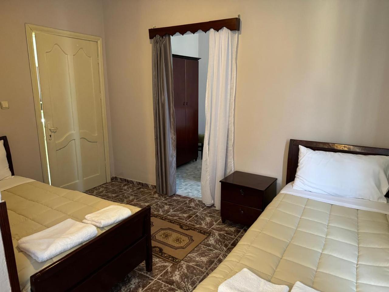 Sirena Hotel Tushemisht Экстерьер фото